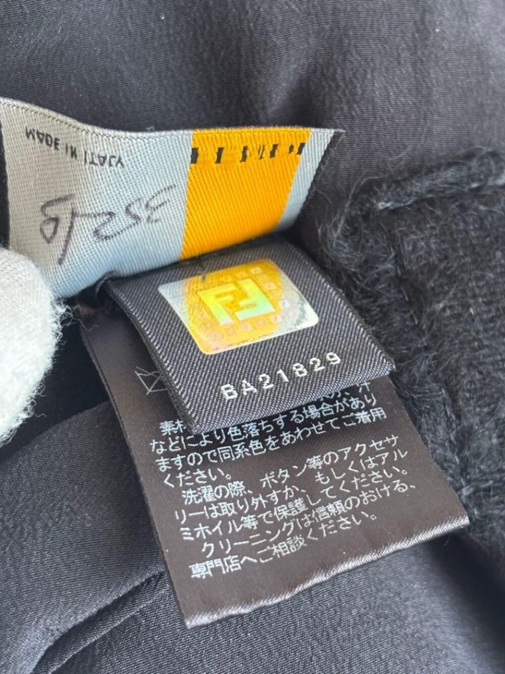 ★SOLD★ Fendi Fatipet Ribbon Shawl Black Scarf - Picture 9 of 13
